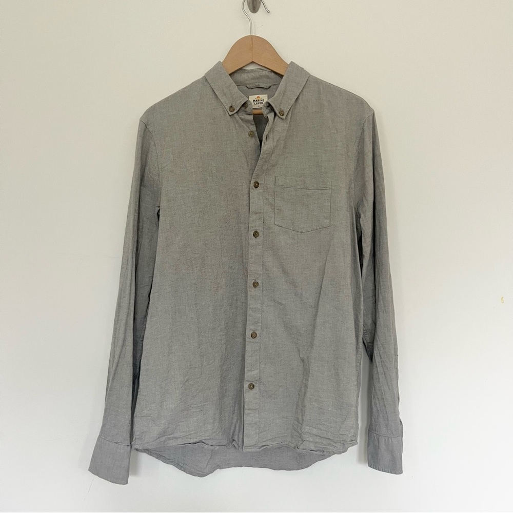 Marine Layer Men's Casual Button-Down Shirt in Light Gray